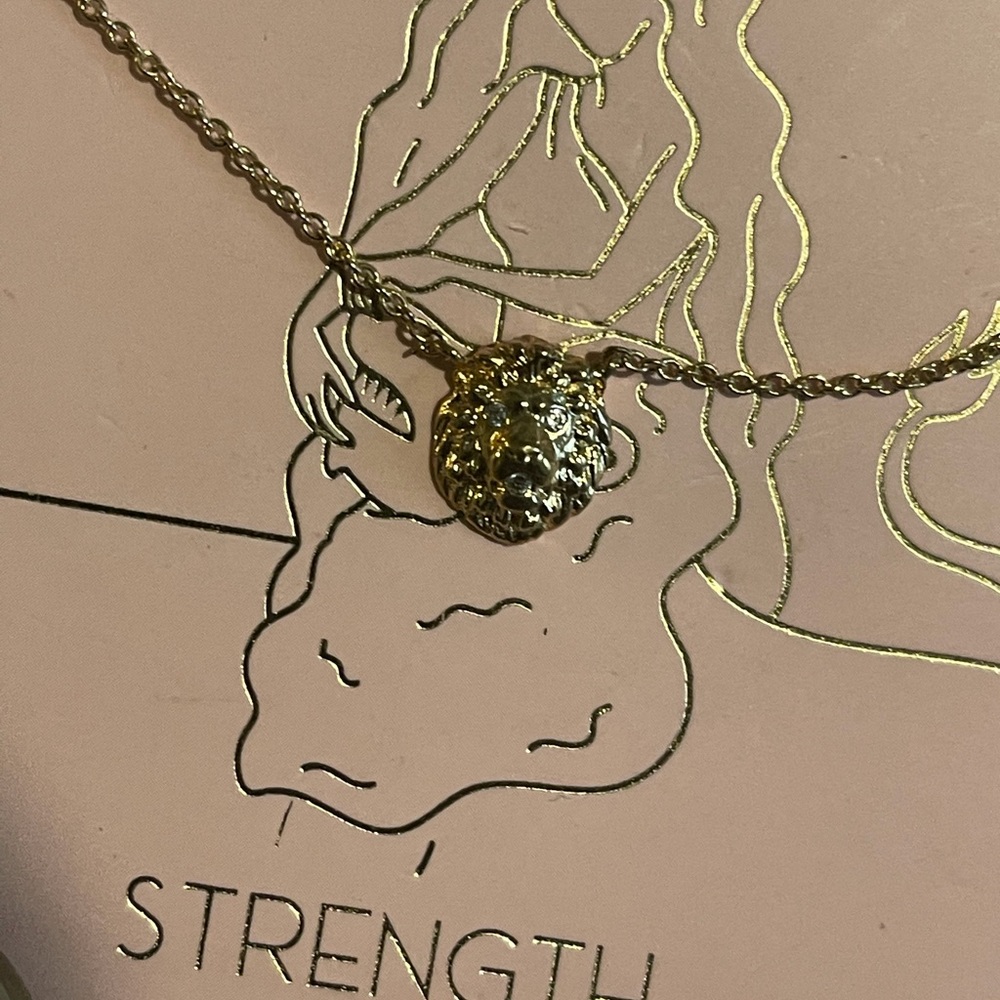 Zodiac Gold Chain (Leo)